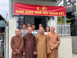 Ninh Thuận: Ban Phật giáo Quốc tế trao nhà đại đoàn kết đến gia đình có hoàn cảnh khó khăn