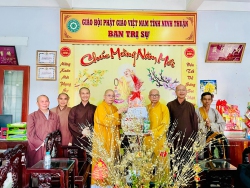 Ban Trị sự GHPGVN huyện Thuận Nam thăm, chúc Tết lãnh đạo Phật giáo tỉnh và các cơ quan chính quyền