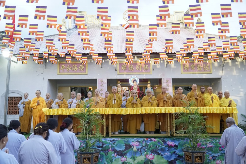 Chùa Bửu Vân long trọng khai mạc Khóa tu Phật thất nhân lễ vía Đức Phật A Di Đà